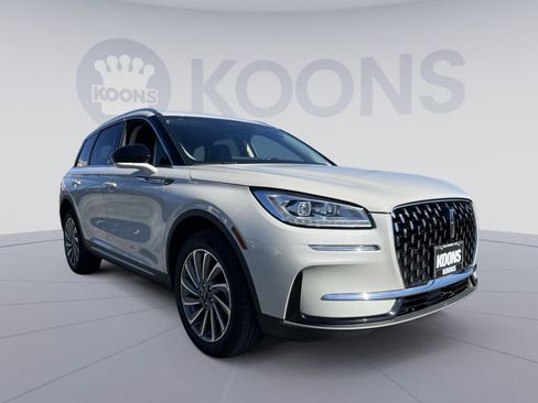 Used 2023 Lincoln Corsair Reserve FWD image 10