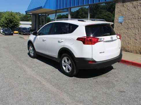 Used 2013 Toyota RAV4 XLE FWD image 4
