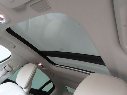 Used 2022 Volvo S60 B5 Inscription image 22