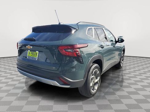 New 2026 Chevrolet Trax LT image 3
