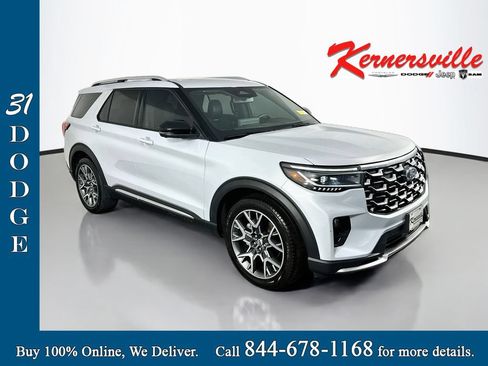 Used 2025 Ford Explorer Platinum w/ Ultimate Package RWD image 1