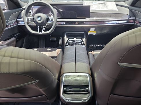New 2026 BMW 740i xDrive AWD/4WD image 13