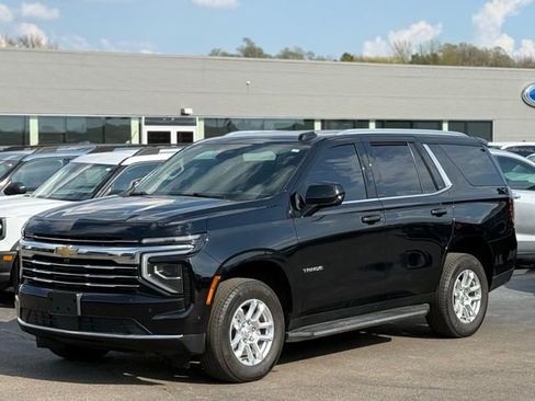 Used 2025 Chevrolet Tahoe LT AWD/4WD image 37