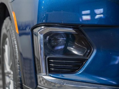 Used 2023 Chevrolet Traverse LT w/ LPO, Floor Liner Package image 16