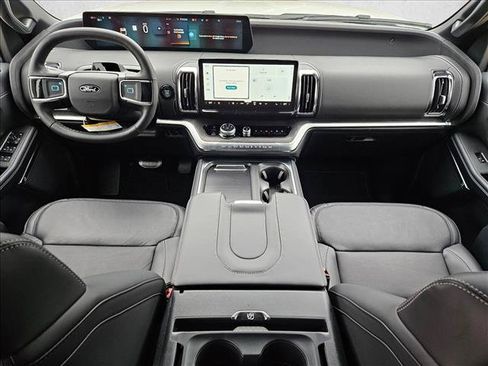 New 2026 Ford Expedition Max Platinum w/ Stealth Appearance Package AWD/4WD image 15