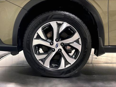 Used 2021 Subaru Outback Touring XT AWD/4WD image 9