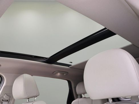 Used 2022 Kia Sorento SX image 31