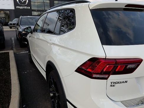 Used 2021 Volkswagen Tiguan SE R-Line AWD/4WD image 13