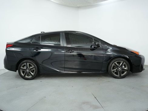 Used 2020 Toyota Prius Limited FWD image 5