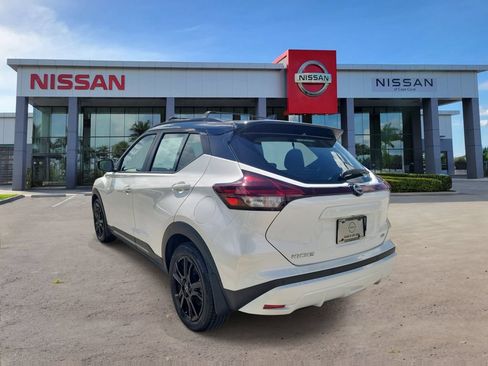 Used 2024 Nissan Kicks SR FWD image 4