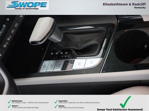 Certified 2024 Hyundai Elantra Limited image 24