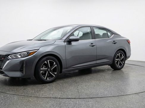 Used 2025 Nissan Sentra SV FWD image 3