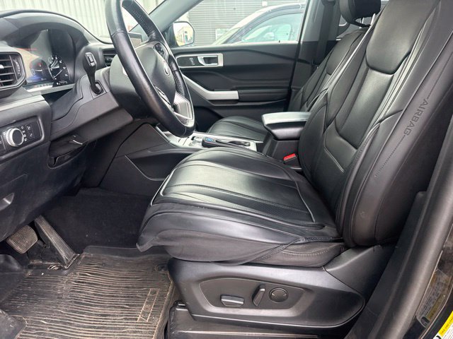 Used 2022 Ford Explorer XLT AWD/4WD image 12