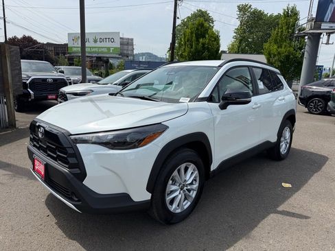 New 2026 Toyota Corolla Cross LE AWD/4WD image 4