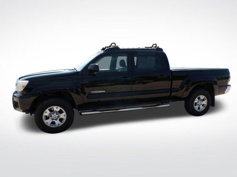 Used 2014 Toyota Tacoma 4x4 Double Cab w/ SR5 Package image 3