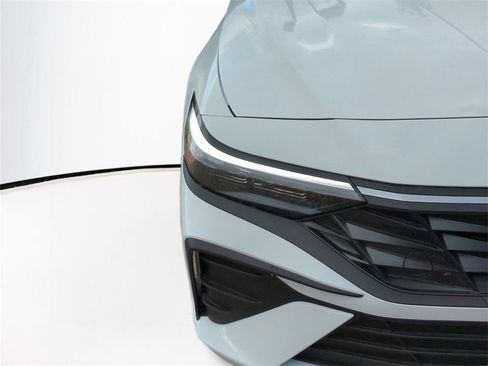 New 2026 Hyundai Elantra Sport image 10