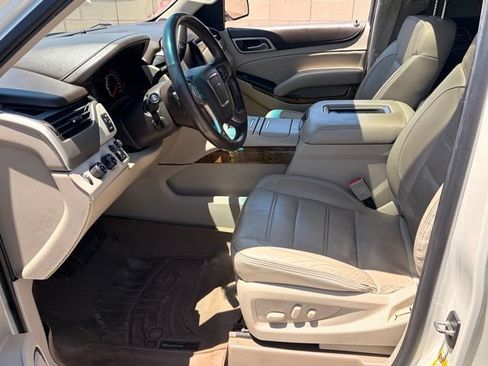Used 2015 GMC Yukon XL Denali w/ Open Road Package AWD/4WD image 9