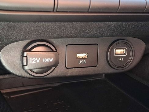 Used 2023 Hyundai Elantra Limited FWD image 26
