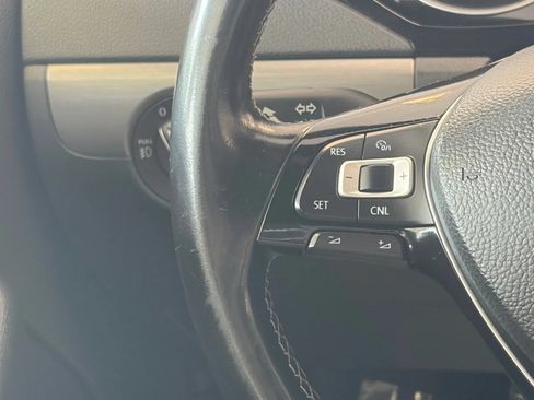 Used 2017 Volkswagen Jetta Sport FWD image 30