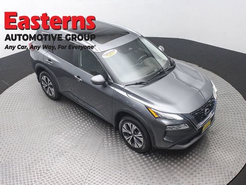 Used 2023 Nissan Rogue SV w/ SV Premium B Package AWD/4WD image 3