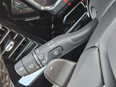 Used 2025 Chevrolet Silverado 1500 RST w/ Convenience Package II image 27