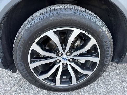 Used 2025 Ford Explorer ST-Line AWD/4WD image 3