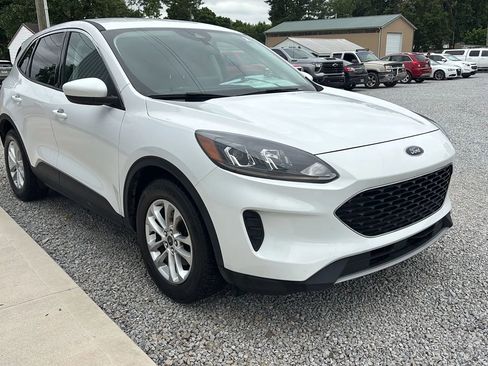 Used 2021 Ford Escape SE FWD image 9