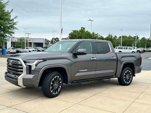 Used 2024 Toyota Tundra Limited w/ Power Package AWD/4WD image 28