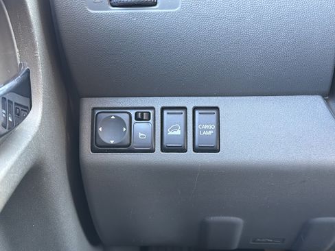 Used 2021 Nissan Frontier SV w/ Midnight Edition Floor Mats image 23