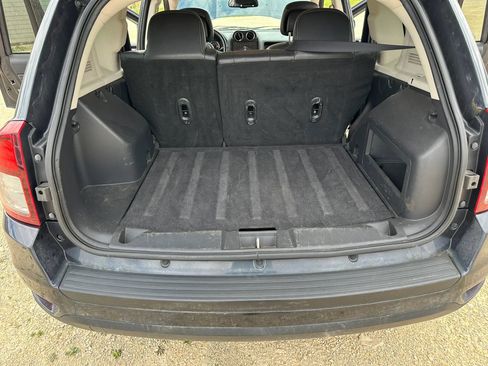 Used 2014 Jeep Compass Latitude w/ Trailer Tow Prep Group AWD/4WD image 14