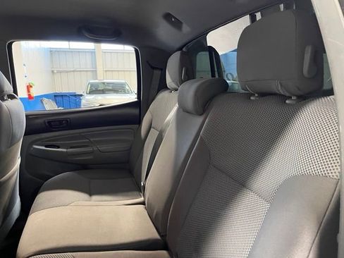 Used 2015 Toyota Tacoma PreRunner w/ TRD Off-Road Package RWD image 16