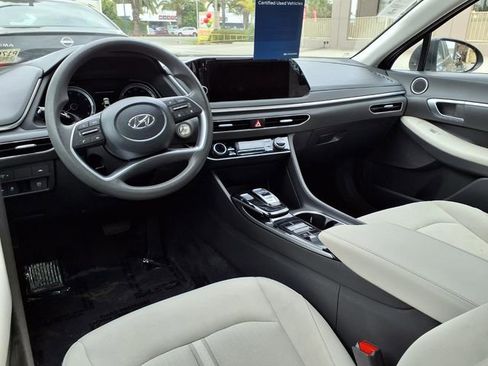 Certified 2023 Hyundai Sonata SEL w/ Cargo Package FWD image 9