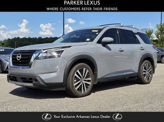Used 2024 Nissan Pathfinder Platinum AWD/4WD video 1