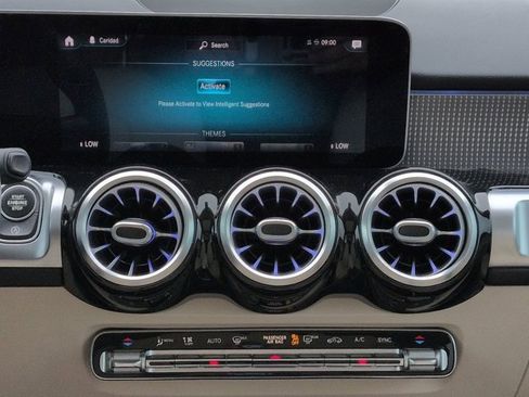 Used 2021 Mercedes-Benz GLB 250 image 18