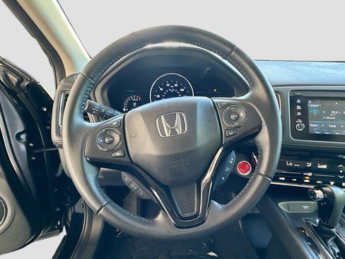 Used 2022 Honda HR-V EX-L image 11