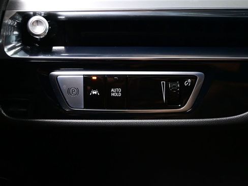 Used 2025 Cadillac Lyriq Luxury image 19