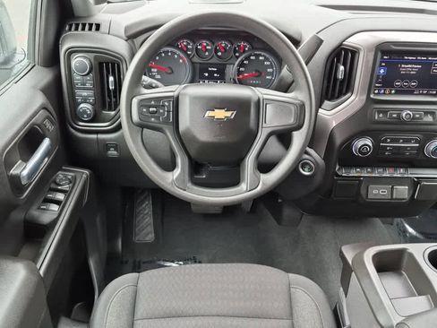 Used 2023 Chevrolet Silverado 1500 Custom AWD/4WD image 8
