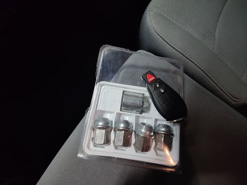 Used 2018 RAM 1500 Express image 33