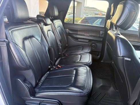 Used 2019 Ford Expedition Max Limited image 12