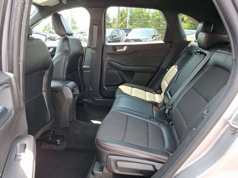 Certified 2023 Ford Escape ST-Line Elite AWD/4WD image 12