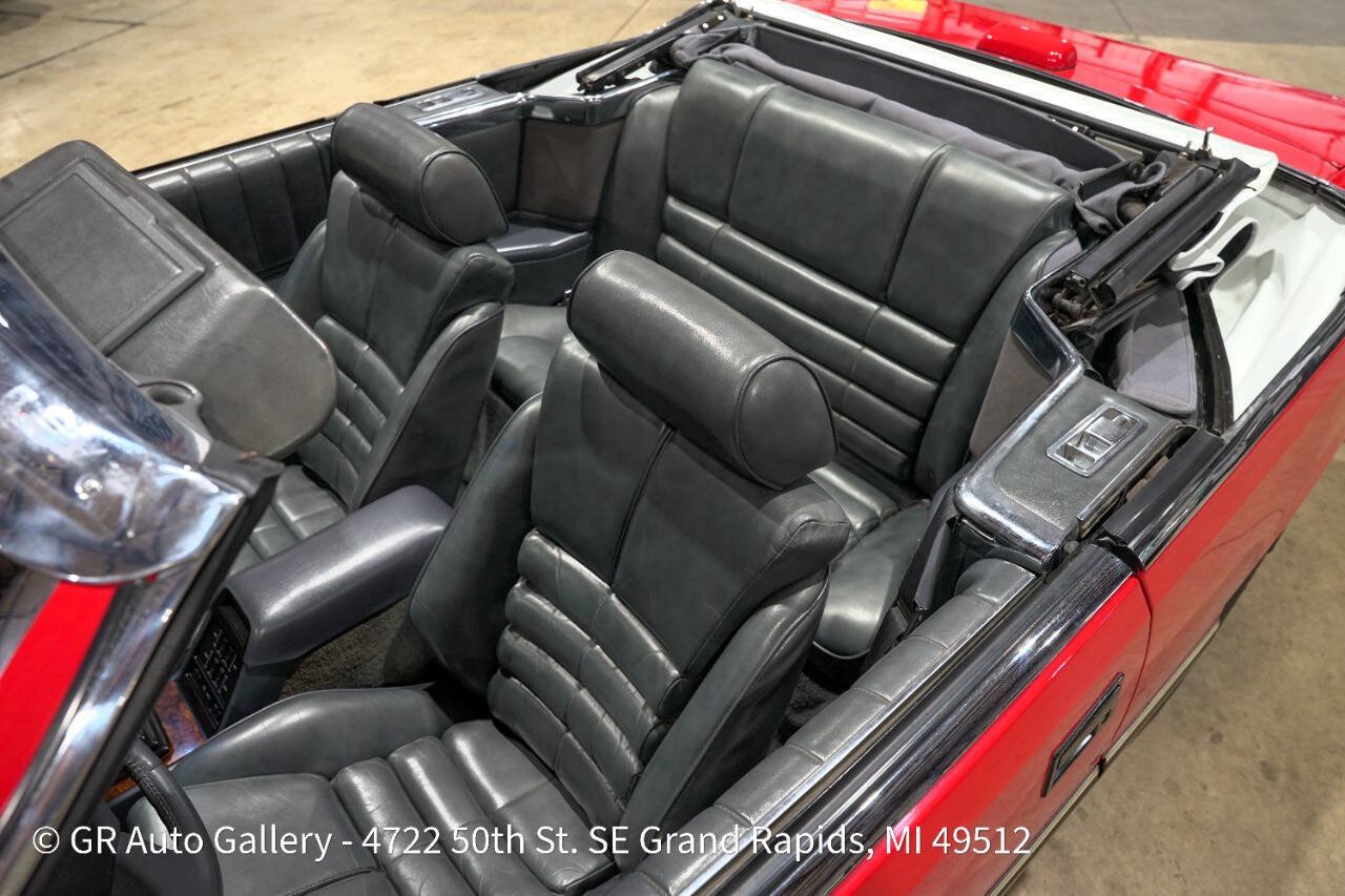 Used 1988 Chrysler LeBaron Convertible FWD image 19