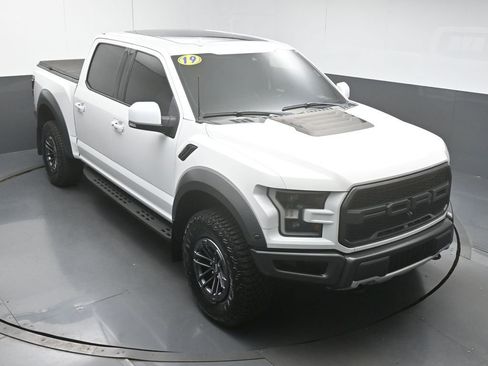 Used 2019 Ford F150 Raptor w/ Equipment Group 802A Luxury AWD/4WD image 41