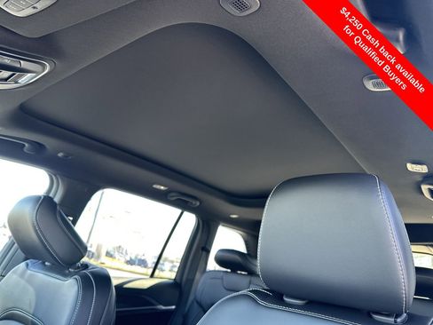 New 2025 Jeep Grand Cherokee Limited image 3