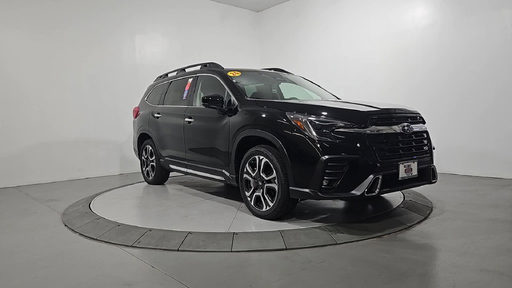 Certified 2026 Subaru Ascent Touring AWD/4WD image 9