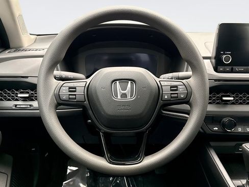 Used 2023 Honda Accord EX image 12