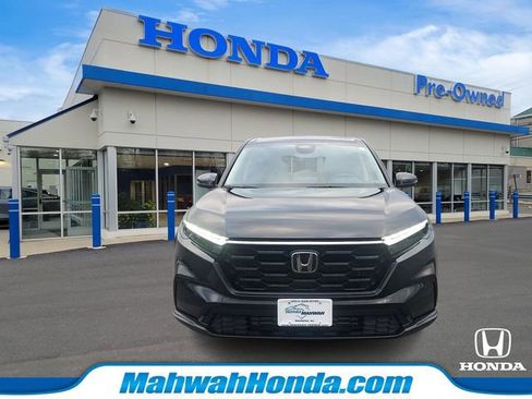 Used 2024 Honda CR-V EX image 2