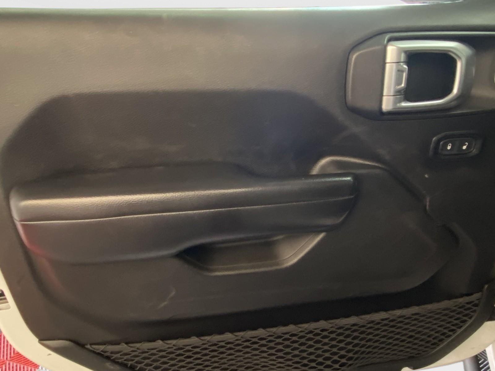 Used 2019 Jeep Wrangler Unlimited Rubicon AWD/4WD image 19
