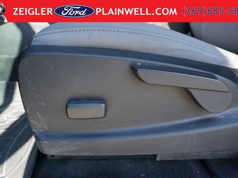 Used 2021 Chevrolet Colorado W/T w/ WT Convenience Package AWD/4WD image 17
