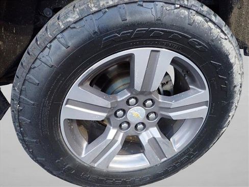 Used 2015 Chevrolet Colorado LT w/ LT Convenience Package RWD image 7