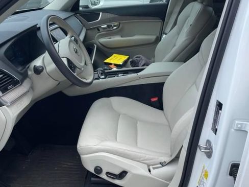 Used 2024 Volvo XC90 T8 Plus w/ Protection Package Premier AWD/4WD image 2